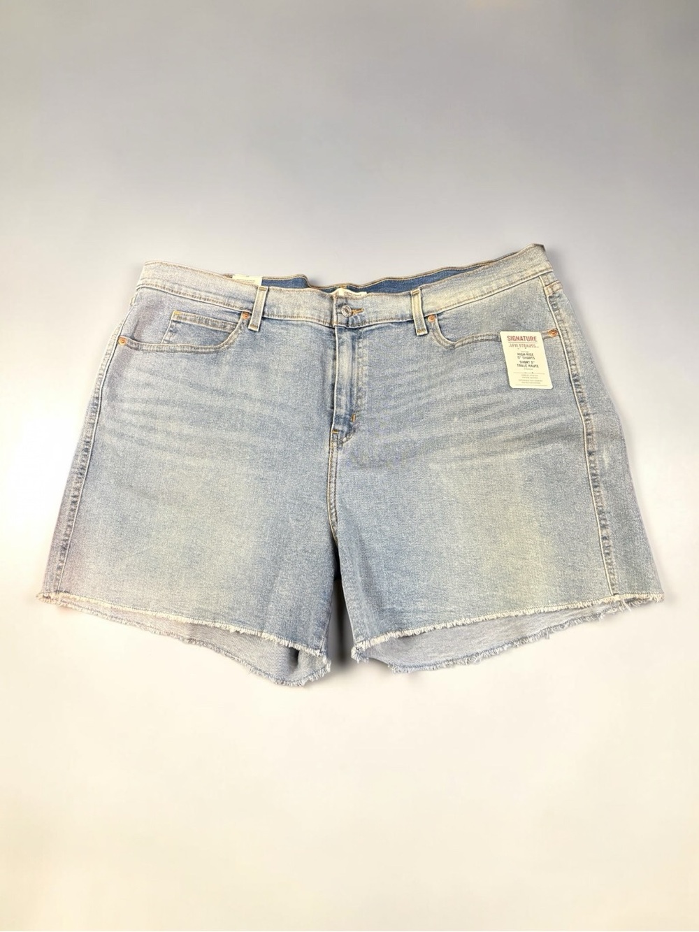 NEW Levi Strauss Signature Comfort Denim Shorts, SZ 22 - Picture 2 of 7